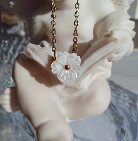 Collier Aura