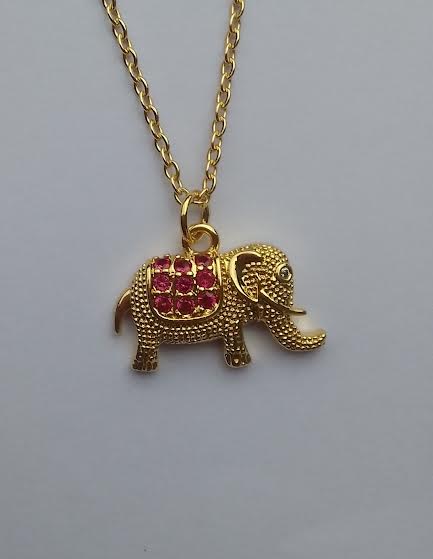 Pendentif Eléphant pierres fushia (Avec Chaîne)